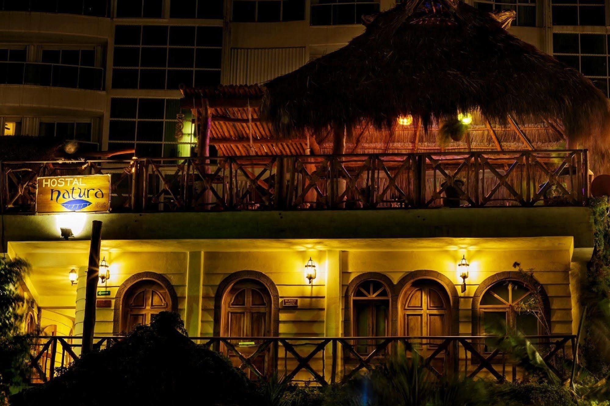 Hostel Natura Cancun Exterior photo