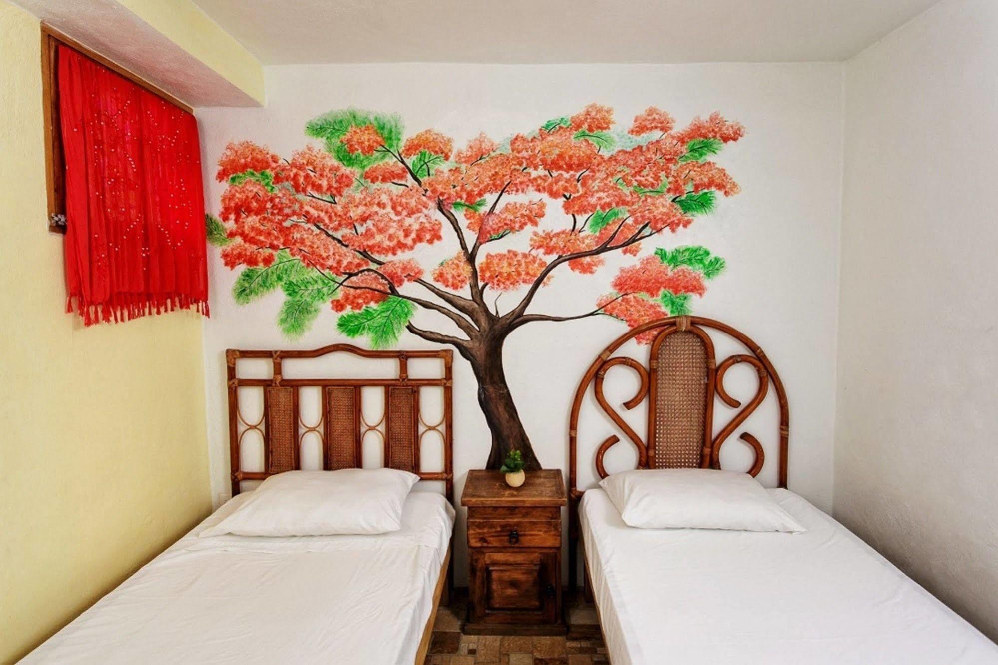 Hostel Natura Cancun Exterior photo